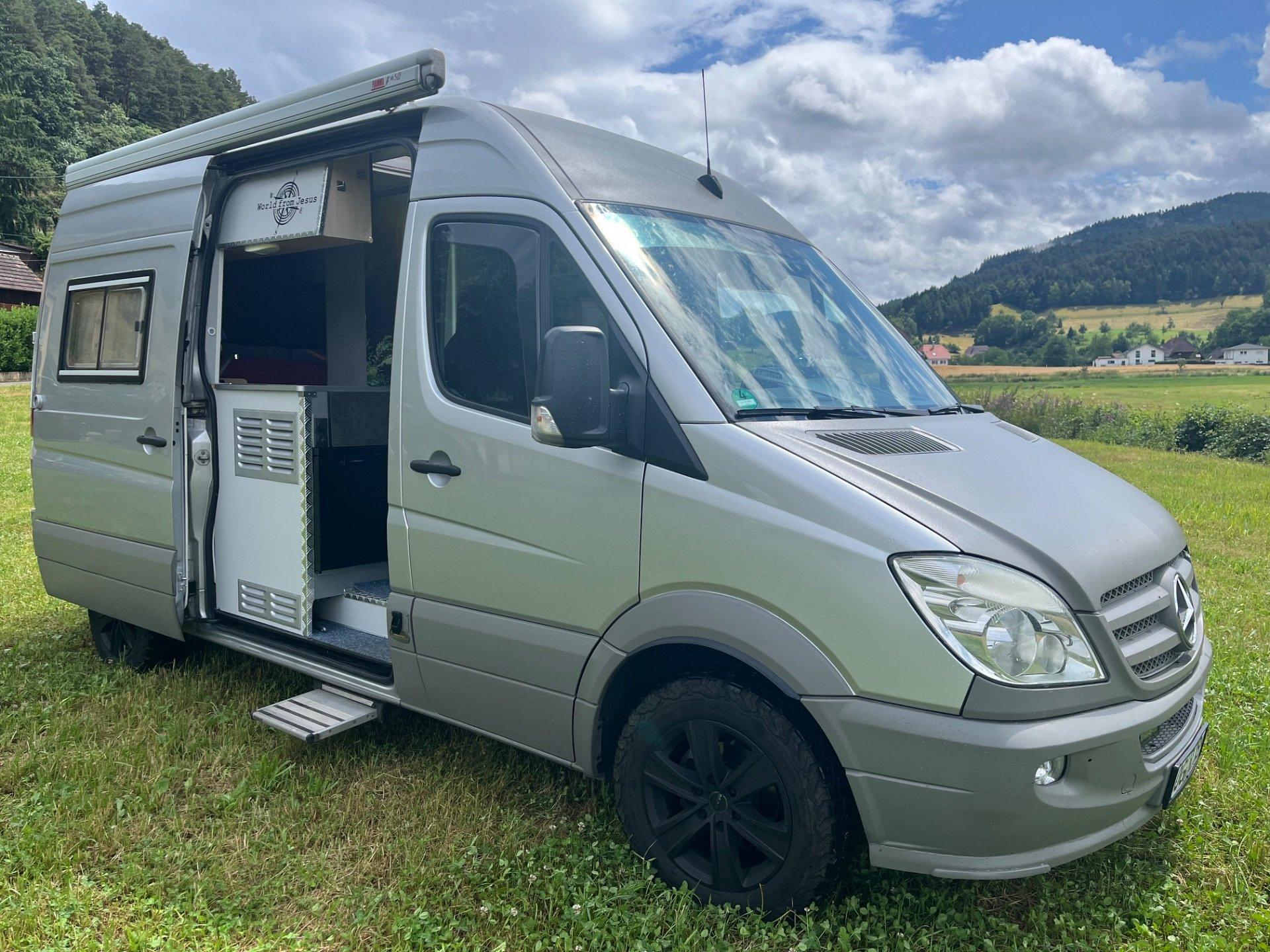 Mercedes-Benz - Sprinter