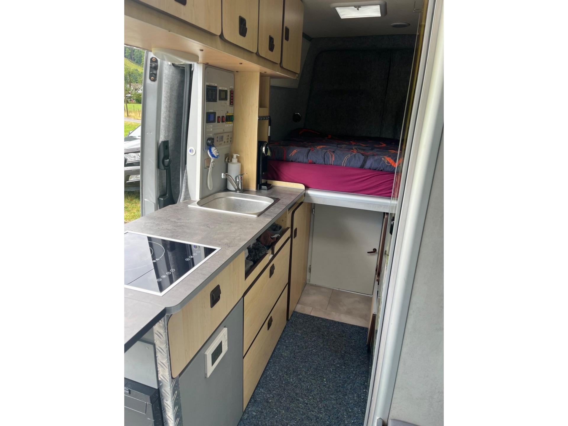 Mercedes-Benz - Sprinter