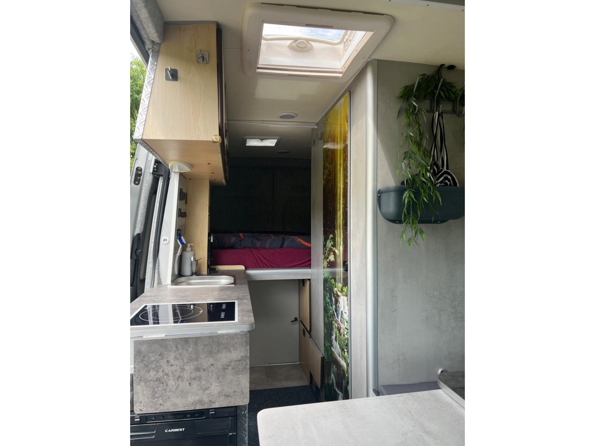 Mercedes-Benz - Sprinter