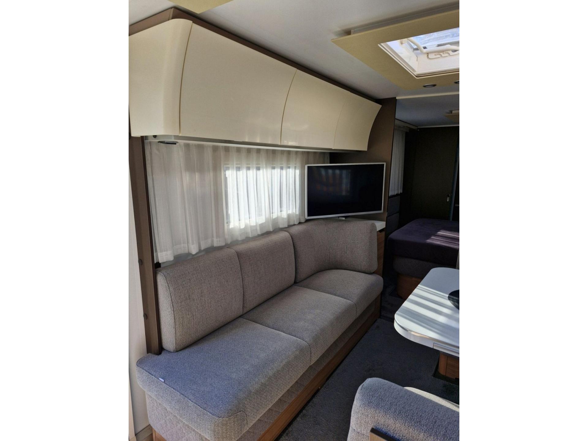 Adria - Alpina 663HT