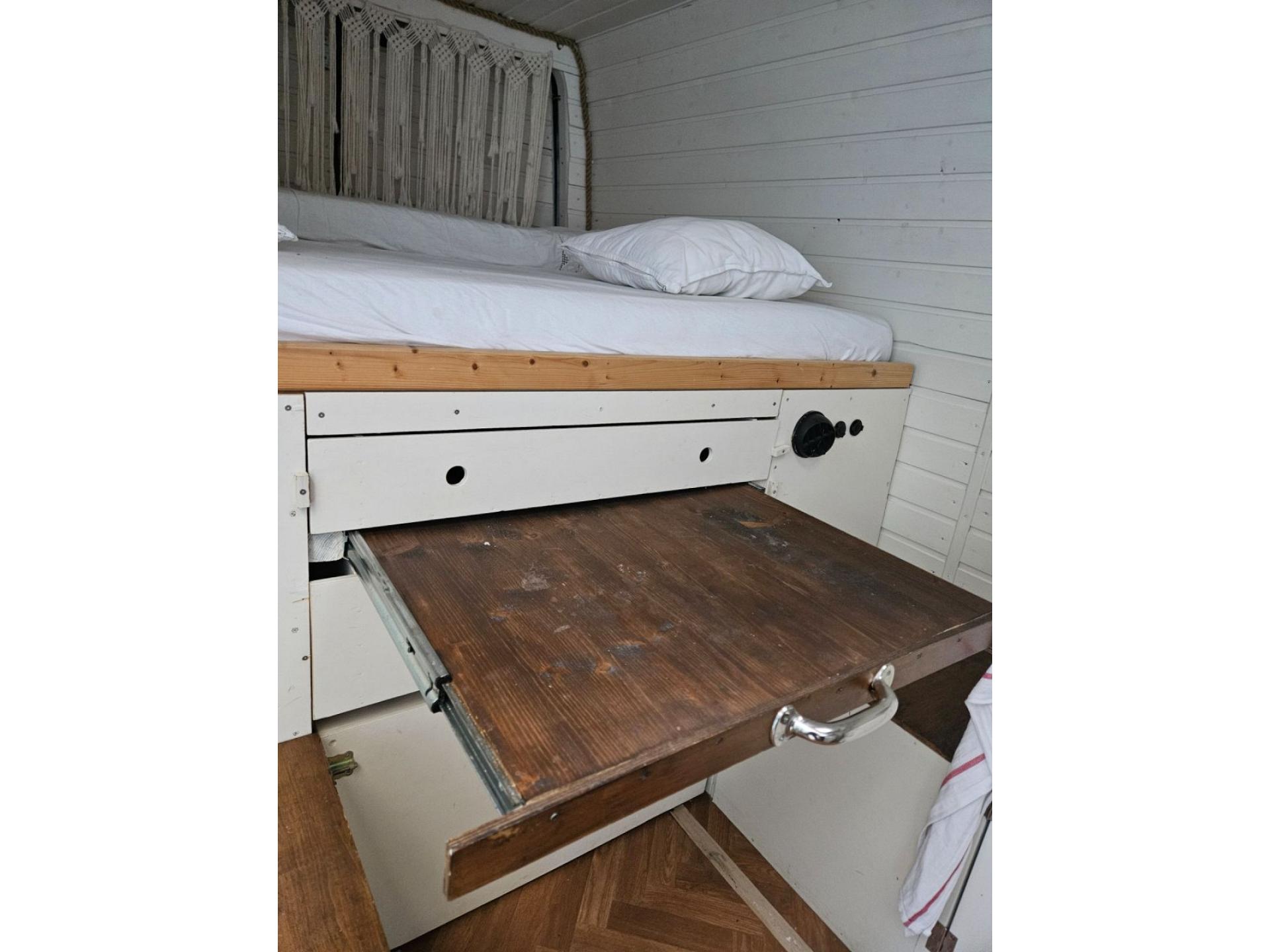 Mercedes-Benz - 906 KA, 209 CDI