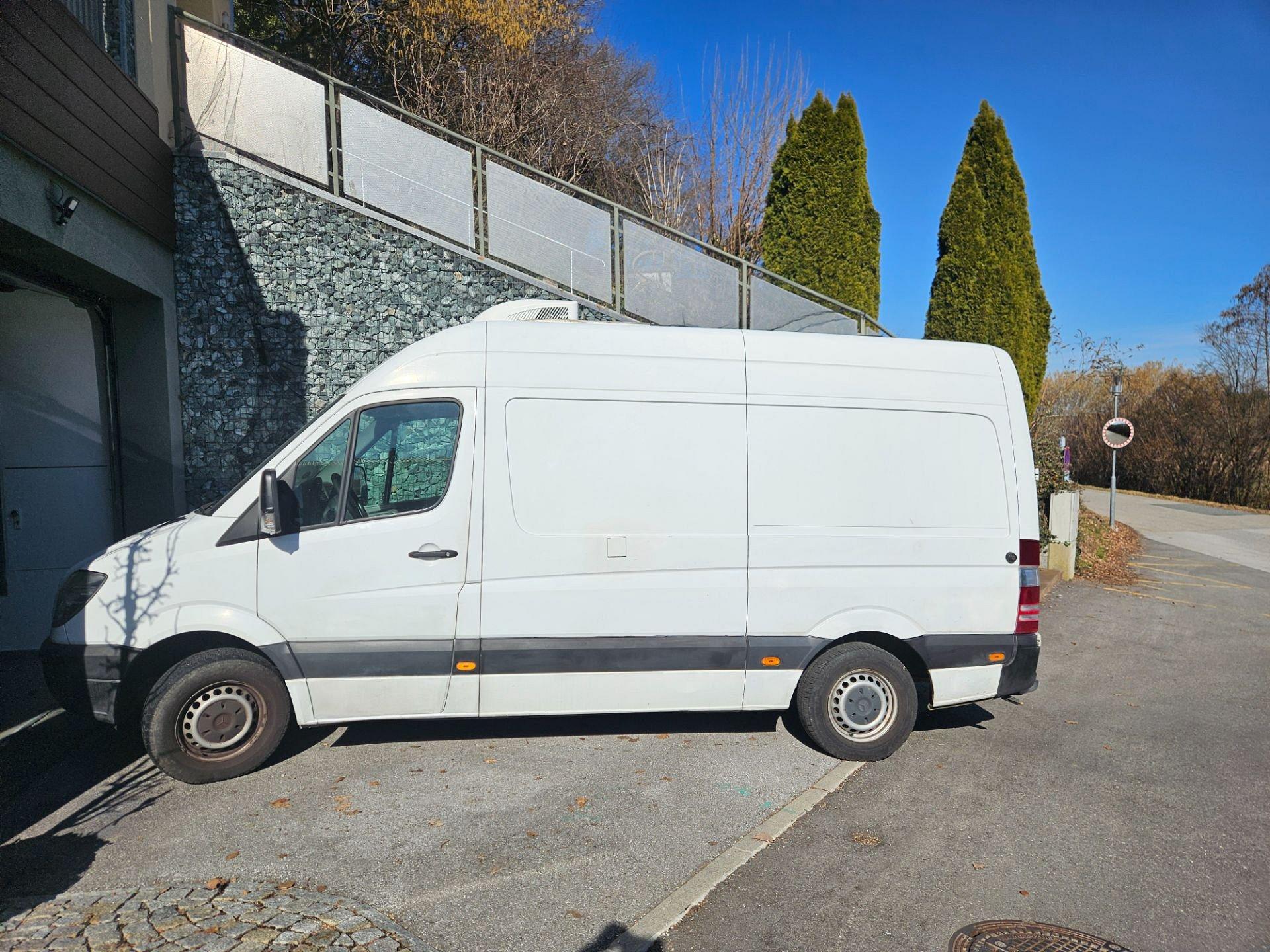 Mercedes-Benz - 906 KA, 209 CDI