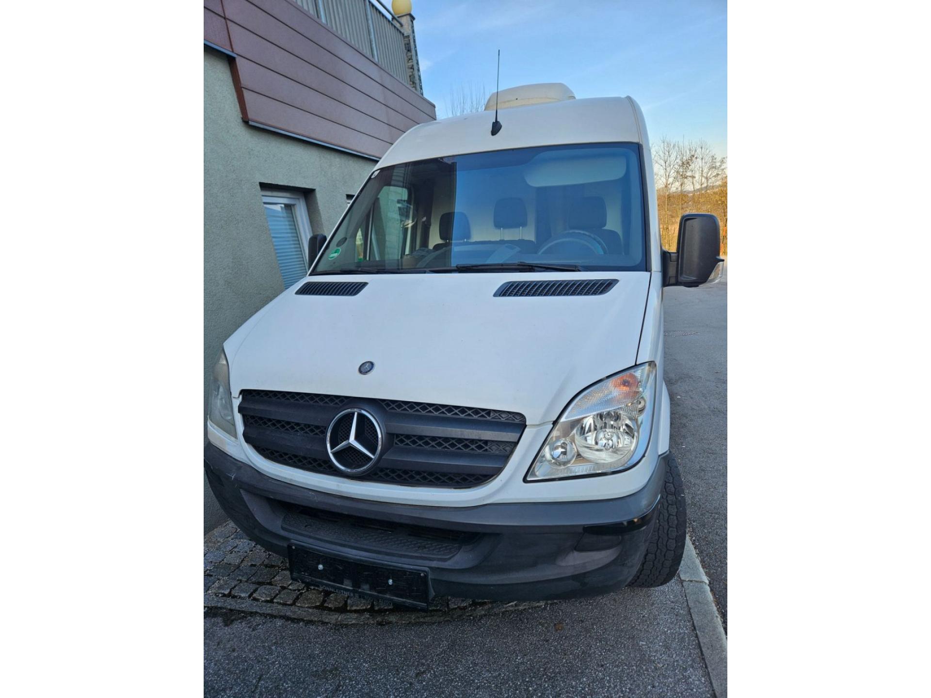 Mercedes-Benz - 906 KA, 209 CDI