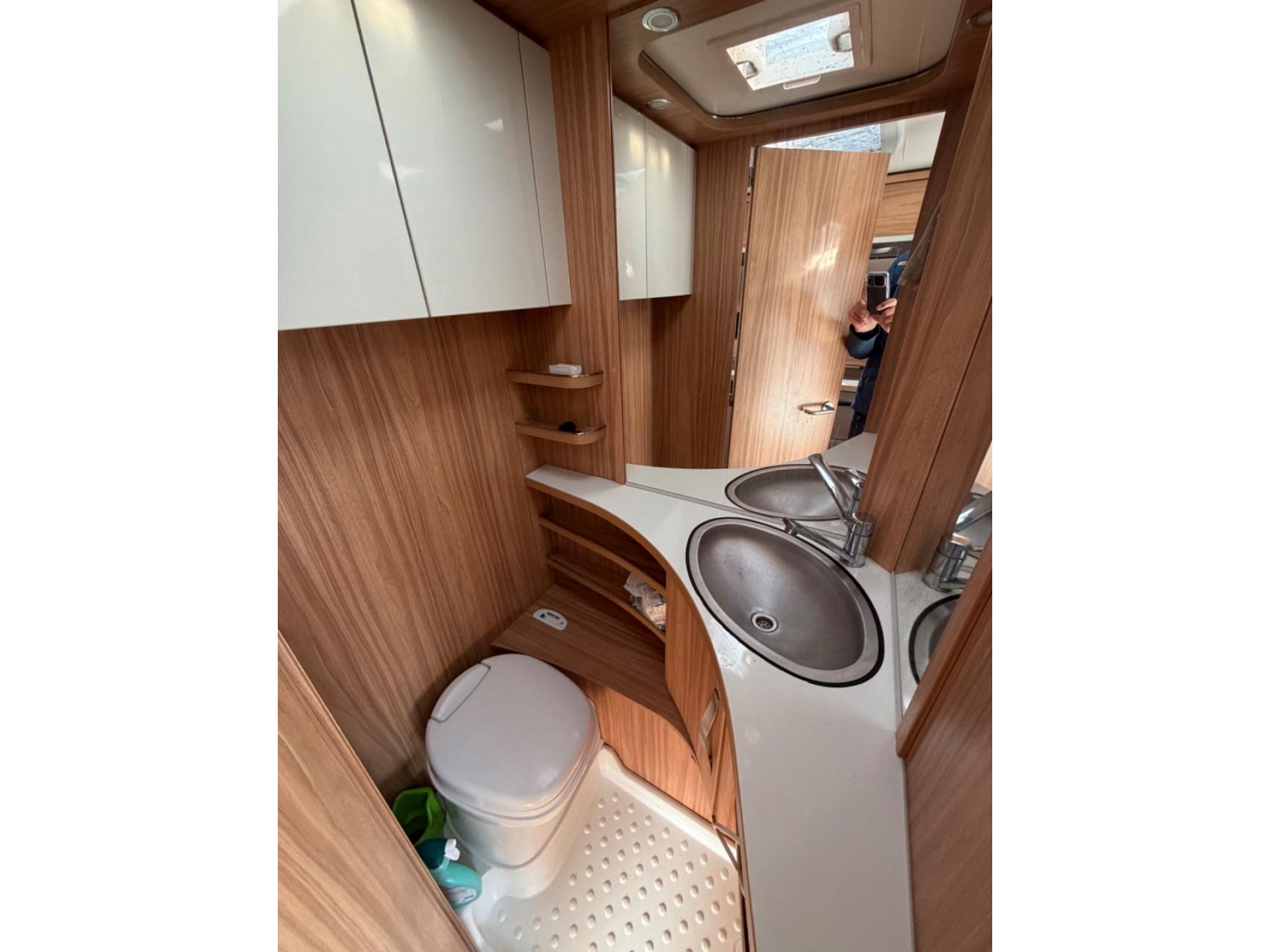 HYMER / ERIBA / HYMERCAR - Exciting 471