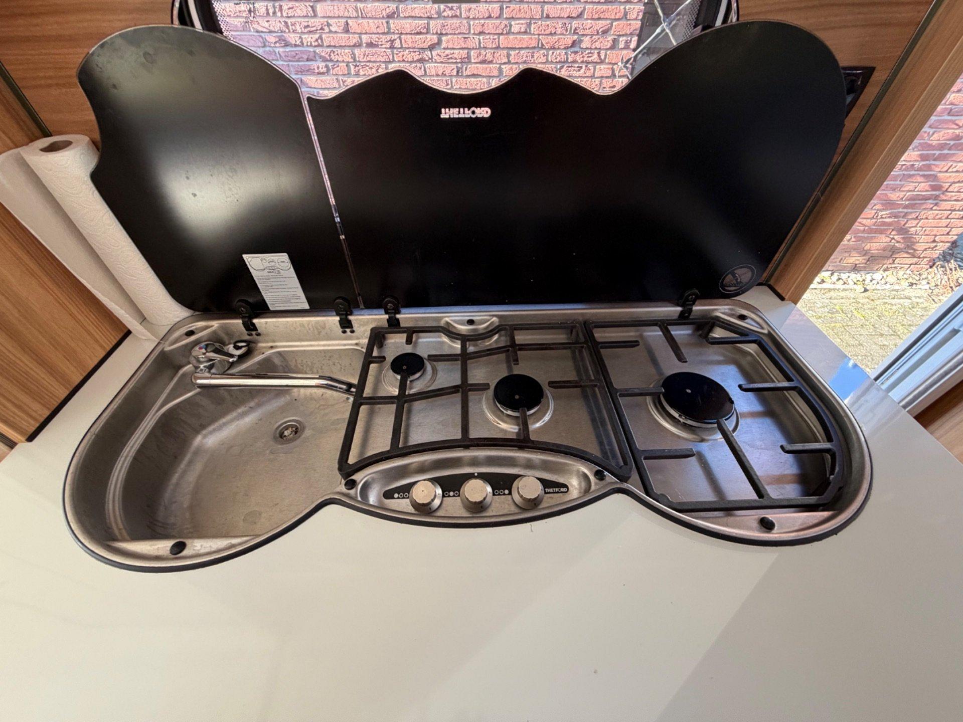 HYMER / ERIBA / HYMERCAR - Exciting 471